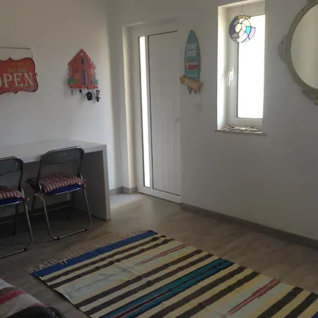 Tipping Point North Beach Bed & Breakfast Nazare